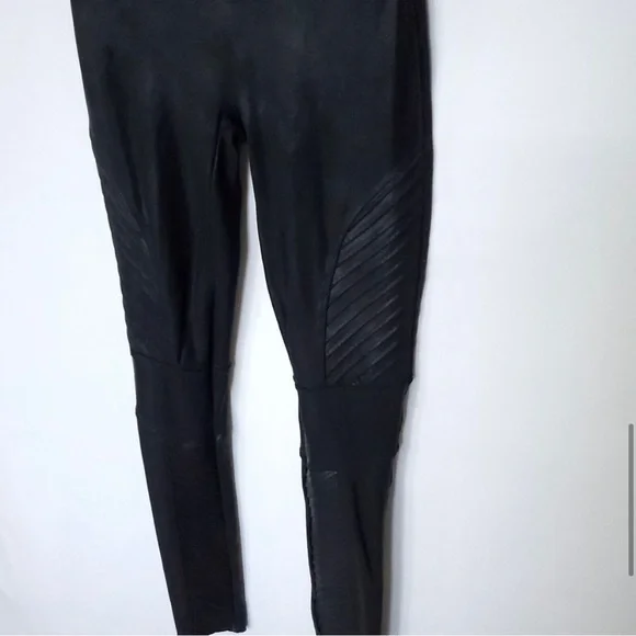 SPANX Sara Blakely black Moto leggings - Picture 9 of 10
